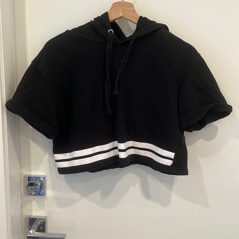 Divided by H&M crop top size m